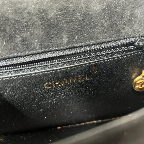 CHANEL Black Suede '96-'97 Gold Turn-Lock Mini Chain Strap Crossbody - Picture 8 of 11